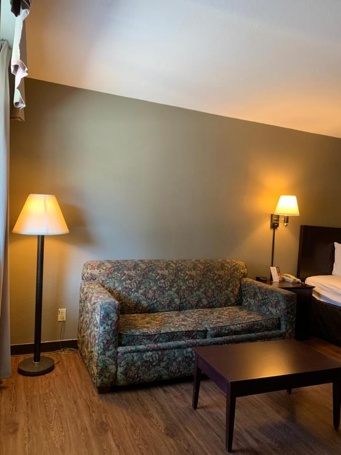 Economy Inn & Suites Hannibal Exterior photo